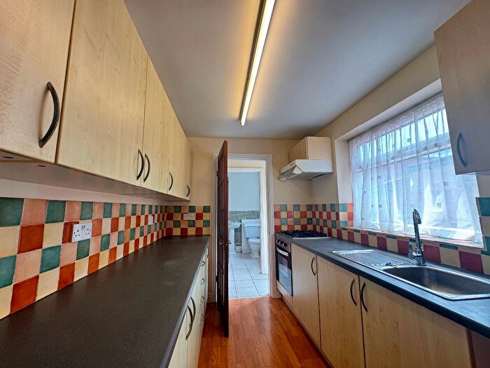 2 Bedroom Terraced House For Sale In Belvoir Street, Hull, HU5