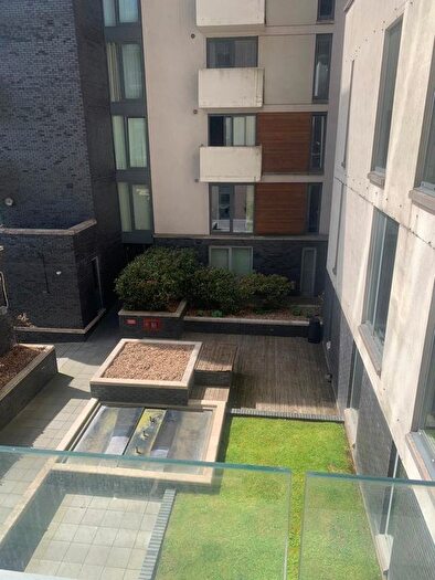 2 Bedroom Flat To Rent In Block, Salford, Lancashire, M3