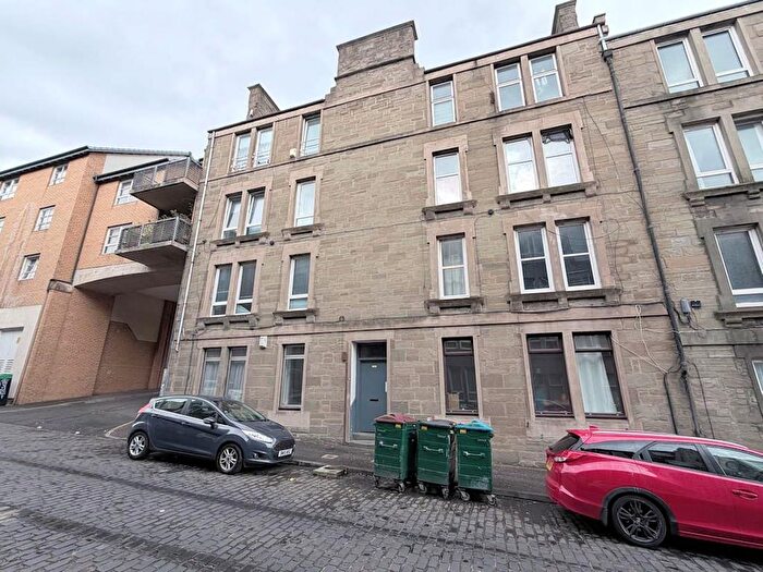2 Bedroom Flat To Rent In Brown Constable Street, Dundee, DD4
