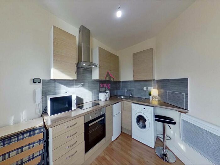 1 Bedroom Flat To Rent In Weaste Lane, Salford, M5