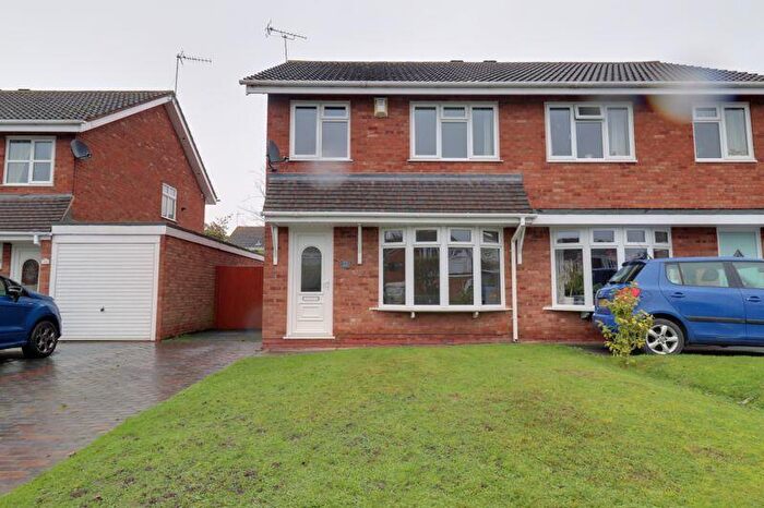 3 Bedroom Semi-Detached House To Rent In Francis Close, Penkridge, ST19