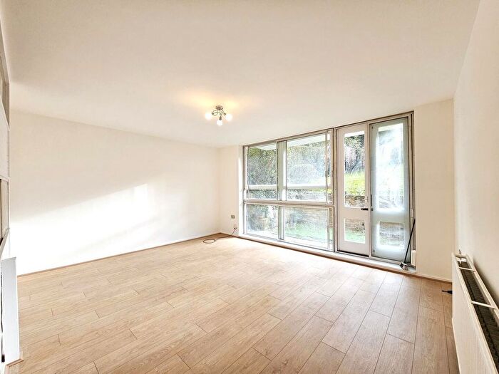 1 Bedroom Flat To Rent In Avenue Road, N6