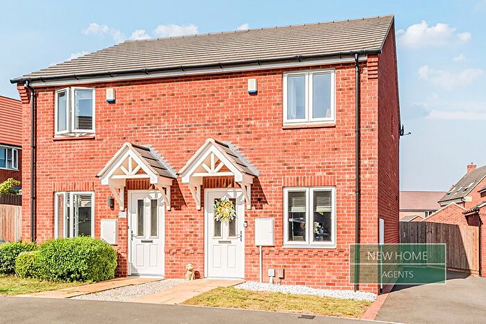 2 Bedroom Semi Detached House For Sale In Hyman Road, Rothley, Leicester, LE7