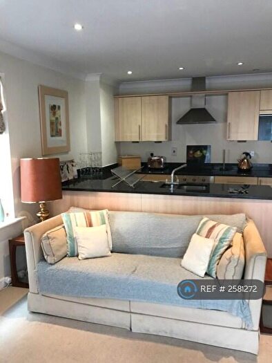 2 Bedroom Flat To Rent In Royal Swan Quarter, Leatherhead, KT22