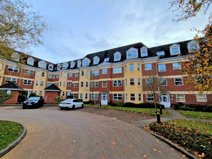 2 Bedroom Apartment To Rent In Elmhurst Court, GU15