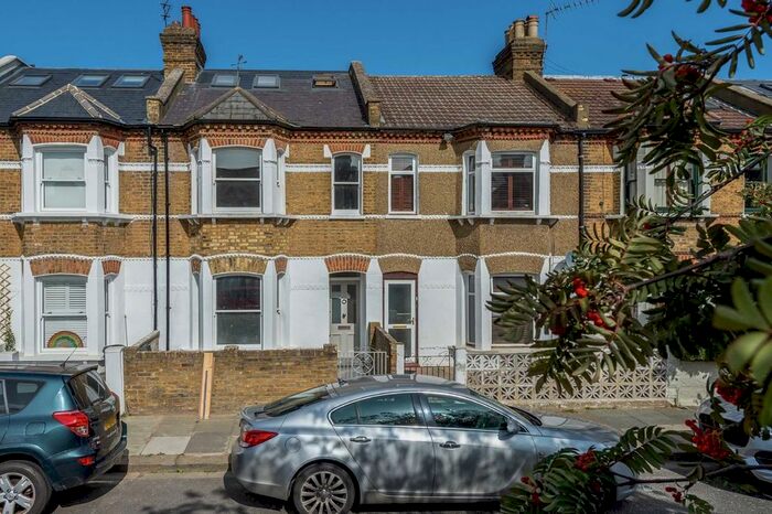 5 Bedroom Property To Rent In Vespan Road, London, W12