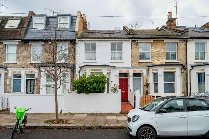 2 Bedroom Flat To Rent In Brackenbury Village, Brackenbury Village, W6