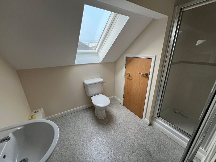 1 Bedroom Flat To Rent In West Street, Fishguard, Pembrokeshire, SA65