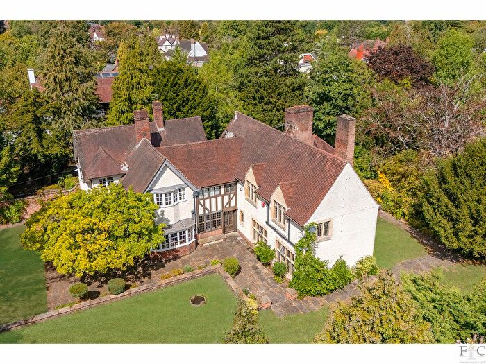 6 Bedroom Detached House For Sale In Knighton Grange Road, Leicester, LE2