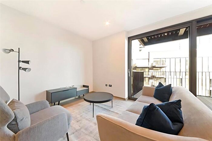 1 Bedroom Apartment To Rent In Legacy Building, Embassy Gardens, Nine Elms, SW11