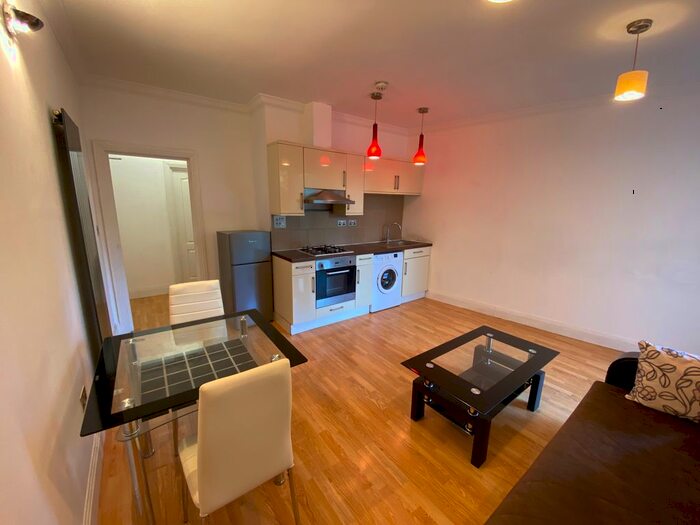 1 Bedroom Flat To Rent In Meyrick Road, London, SW11