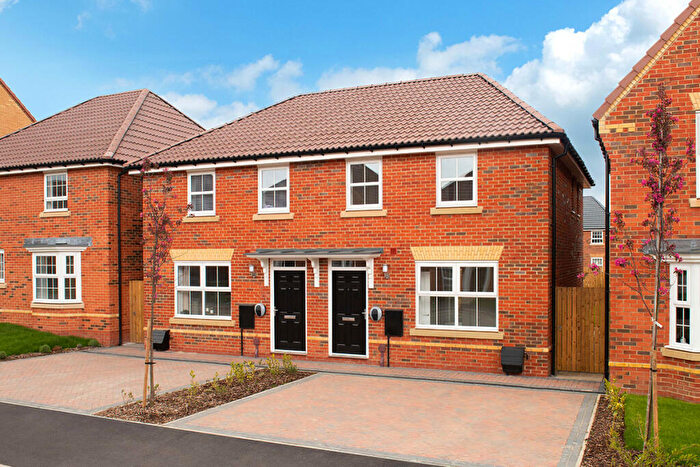 3 Bedroom End Of Terrace House For Sale In Woodmansey Mile, Beverley, HU17