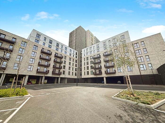 2 Bedroom Flat To Rent In Burnt Mill, Harlow, CM20
