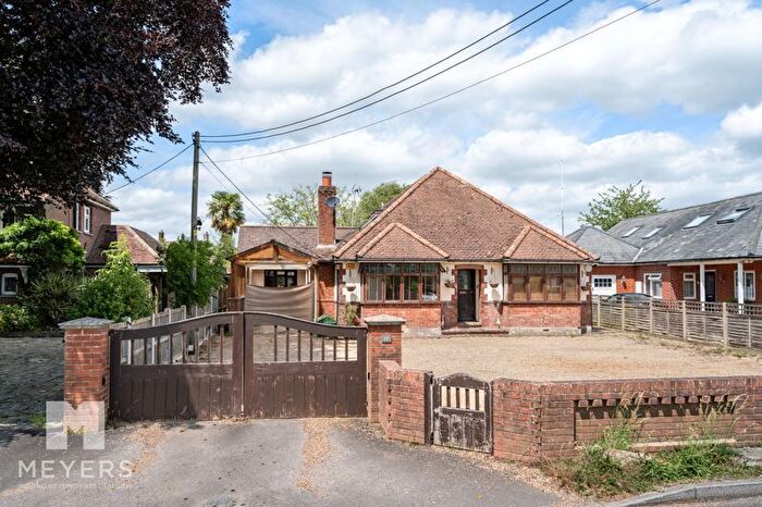 6 Bedroom Detached House For Sale In Northfield Road, Ringwood, BH24