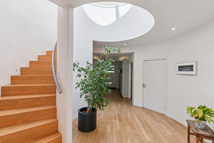 5 Bedroom Detached House For Sale In Hollow Way Lane, Amersham, Buckinghamshire., HP6