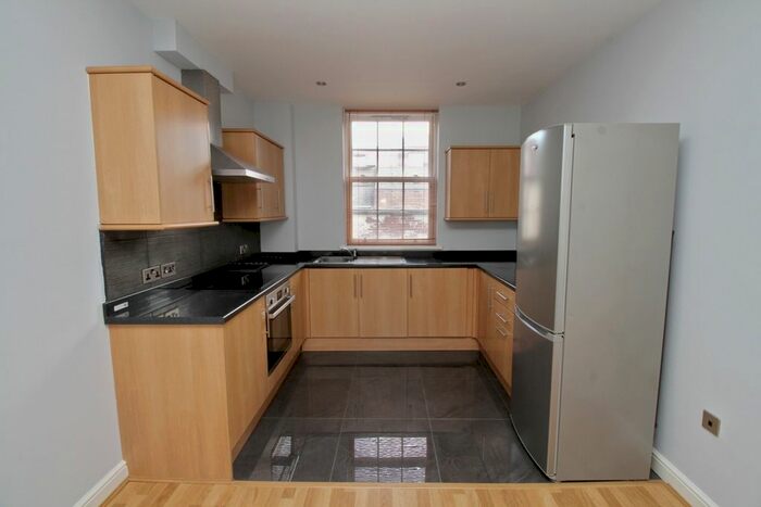 1 Bedroom Flat To Rent In Dock House, Dock Street, HU1