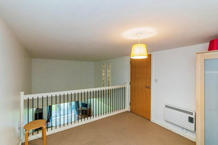 2 Bedroom Apartment To Rent In Kingswood, Sheffield, South Yorkshire, S6