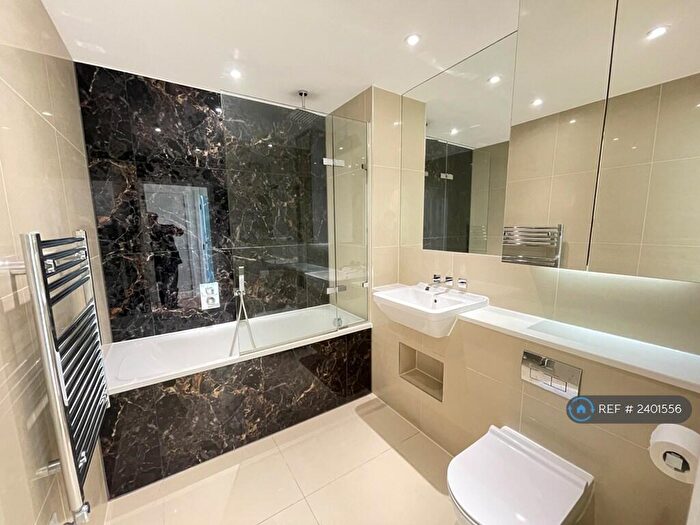 2 Bedroom Flat To Rent In Pinnacle Apartments, Croydon, CR0