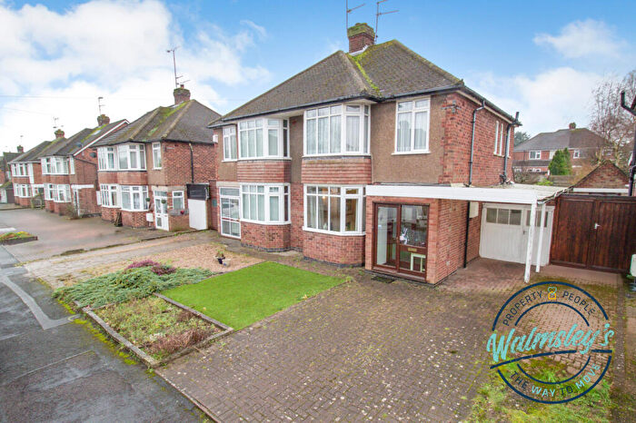 3 Bedroom Semi Detached House For Sale In Frankton Avenue, Coventry, CV3