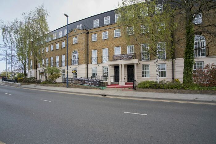 2 Bedroom Flat To Rent In Mill Street, Maidstone, ME15