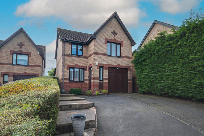 3 Bedroom Detached House For Sale In Kingshill Avenue, Blackwood, Cumbernauld, North Lanarkshire, G68