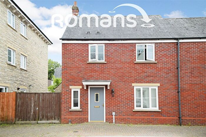 3 Bedroom Detached House For Sale In Fitwell Road, Swindon, Wiltshire, SN25