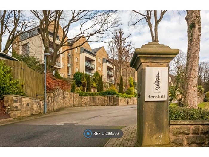 3 Bedroom Flat To Rent In Fernhill, Grasscroft, Oldham, OL4