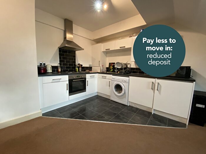 2 Bedroom Flat To Rent In Penylan Road, Roath, CF24