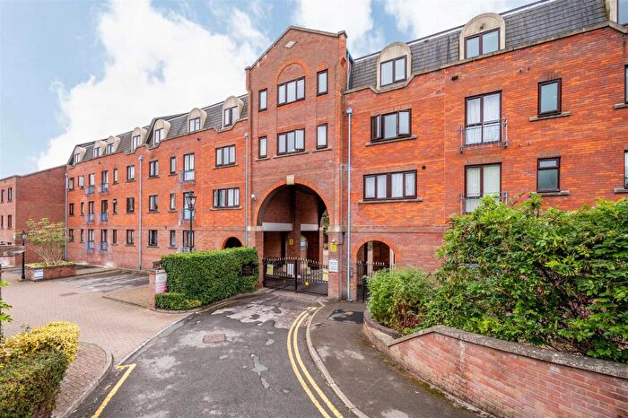 1 Bedroom Apartment For Sale In Greys Court, Sidmouth Street, Reading, RG1