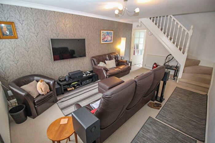 2 Bedroom End Of Terrace House To Rent In Broad Meadows, Kenton, Newcastle Upon Tyne, NE3