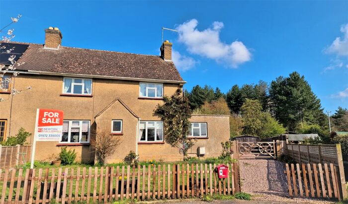 3 Bedroom Semi-Detached House For Sale In Top Lodge, Fineshade, NN17