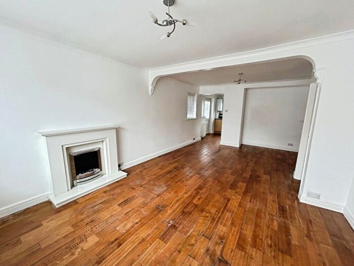 3 Bedroom Semi Detached House To Rent In Weymouth Road, Eccles, Manchester, Greater Manchester, M30