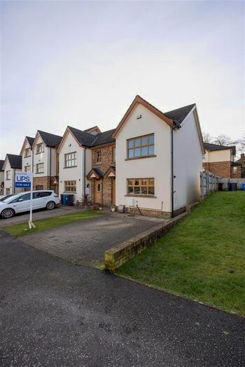 3 Bedroom Town House For Sale In Woodrow Gardens, Saintfield, Ballynahinch, BT24