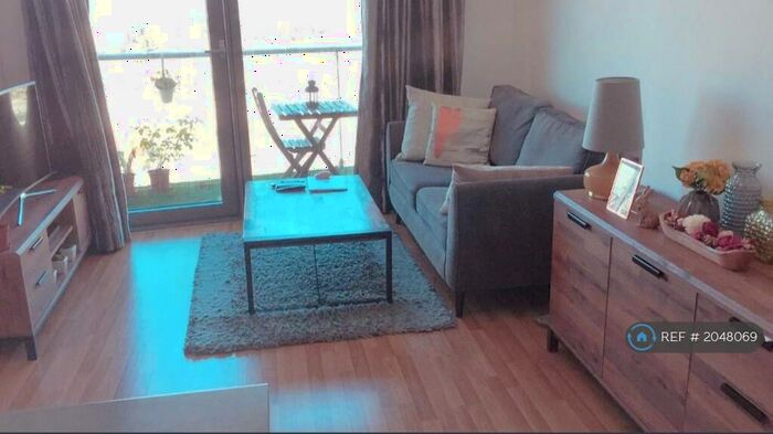 1 Bedroom Flat To Rent In High Street, London, E15