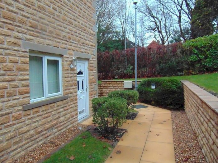 2 Bedroom Flat To Rent In Birchfield Mews, Burnley, Lancashire BB12