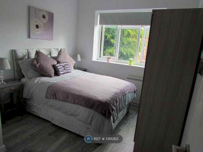 1 Bedroom Flat To Rent In Lorne Park Road, Bournemouth, BH1