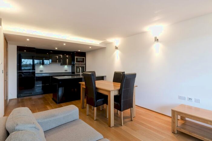 2 Bedroom Flat To Rent In Barlby Road, London, W10