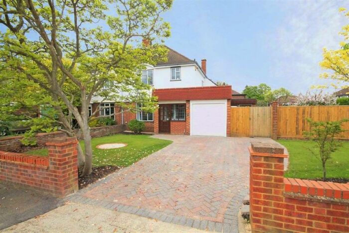 3 Bedroom House To Rent In Oaks Way, Long Ditton, KT6