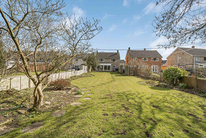3 Bedroom Detached House For Sale In Rectory Close, Wendlebury, OX25