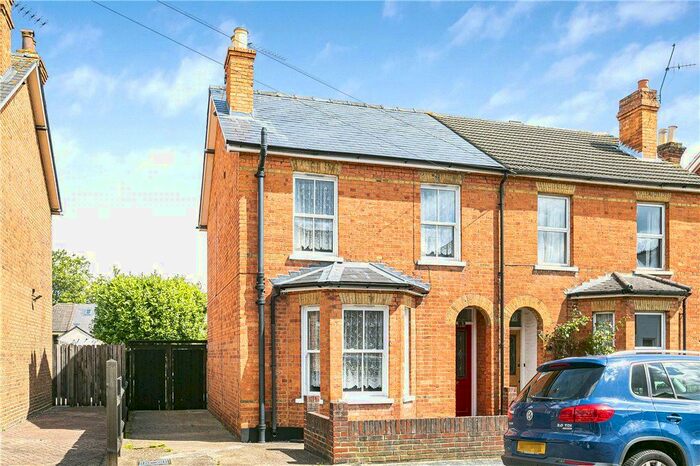 3 Bedroom Semi-Detached House To Rent In Chapel Avenue, Addlestone, Surrey, KT15