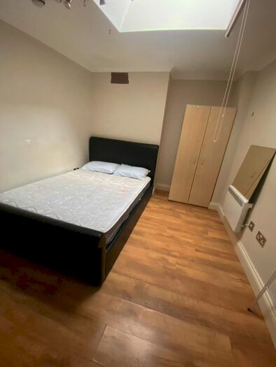 1 Bedroom Flat To Rent In Holloway Road, London, N7