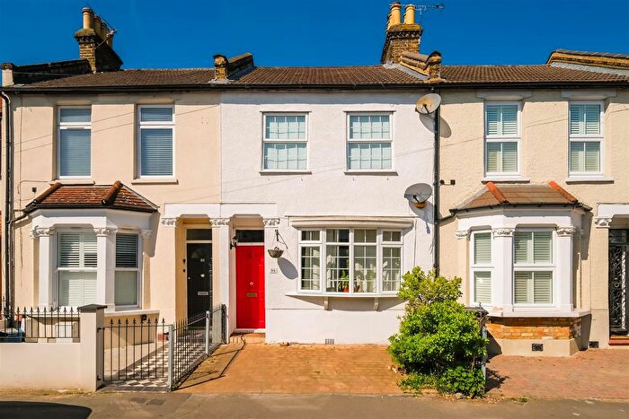 3 Bedroom Terraced House For Sale In Prospect Road, Woodford Green, IG8