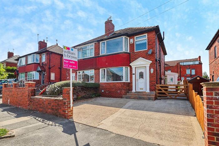 3 Bedroom Semi-Detached House For Sale In Kelmscott Lane, Leeds, LS15