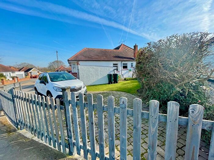 3 Bedroom Semi-Detached House For Sale In Highlands, Leigh-On-Sea, Essex, SS9