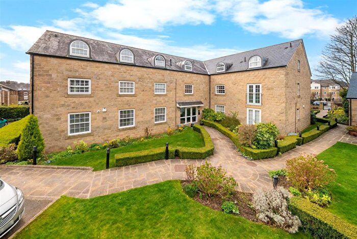 3 Bedroom Flat For Sale In Oxford Road, Guiseley, Leeds, LS20