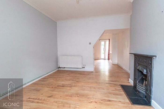 3 Bedroom End Of Terrace House For Sale In Churchill Road, Norwich, NR3