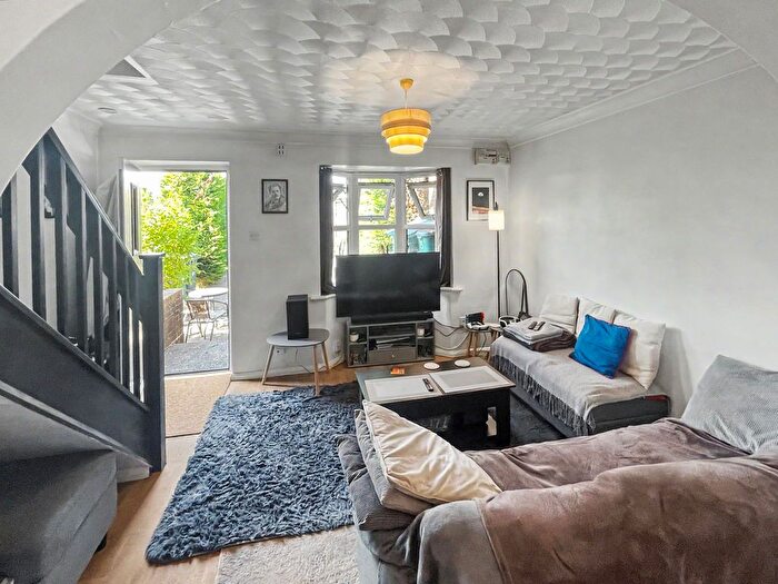 1 Bedroom Property For Sale In Lawsone Rise, High Wycombe, HP13