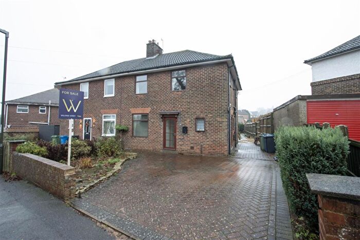 3 Bedroom Semi Detached House For Sale In Littlemoor Crescent, Newbold, Chesterfield, S41