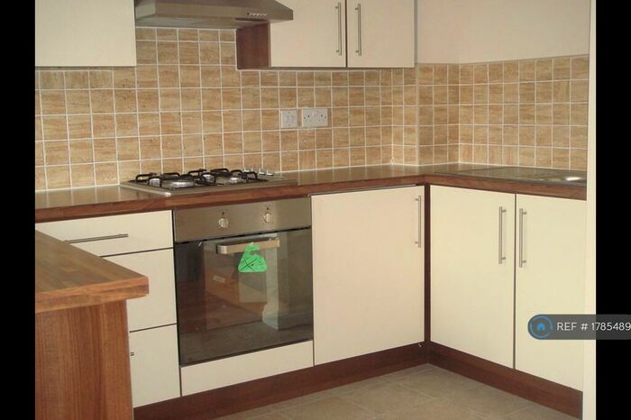 2 Bedroom Flat To Rent In Shaw Lane, Prescot, L35