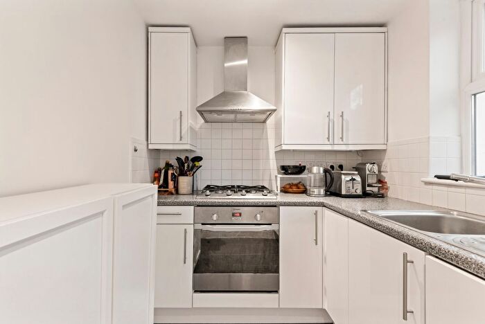 1 Bedroom Flat To Rent In Shirland Road, Paddington, W9